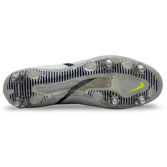 John Stones Match Worn, Photo-Matched Nike Phantom GT 2 Elite - 2021/22