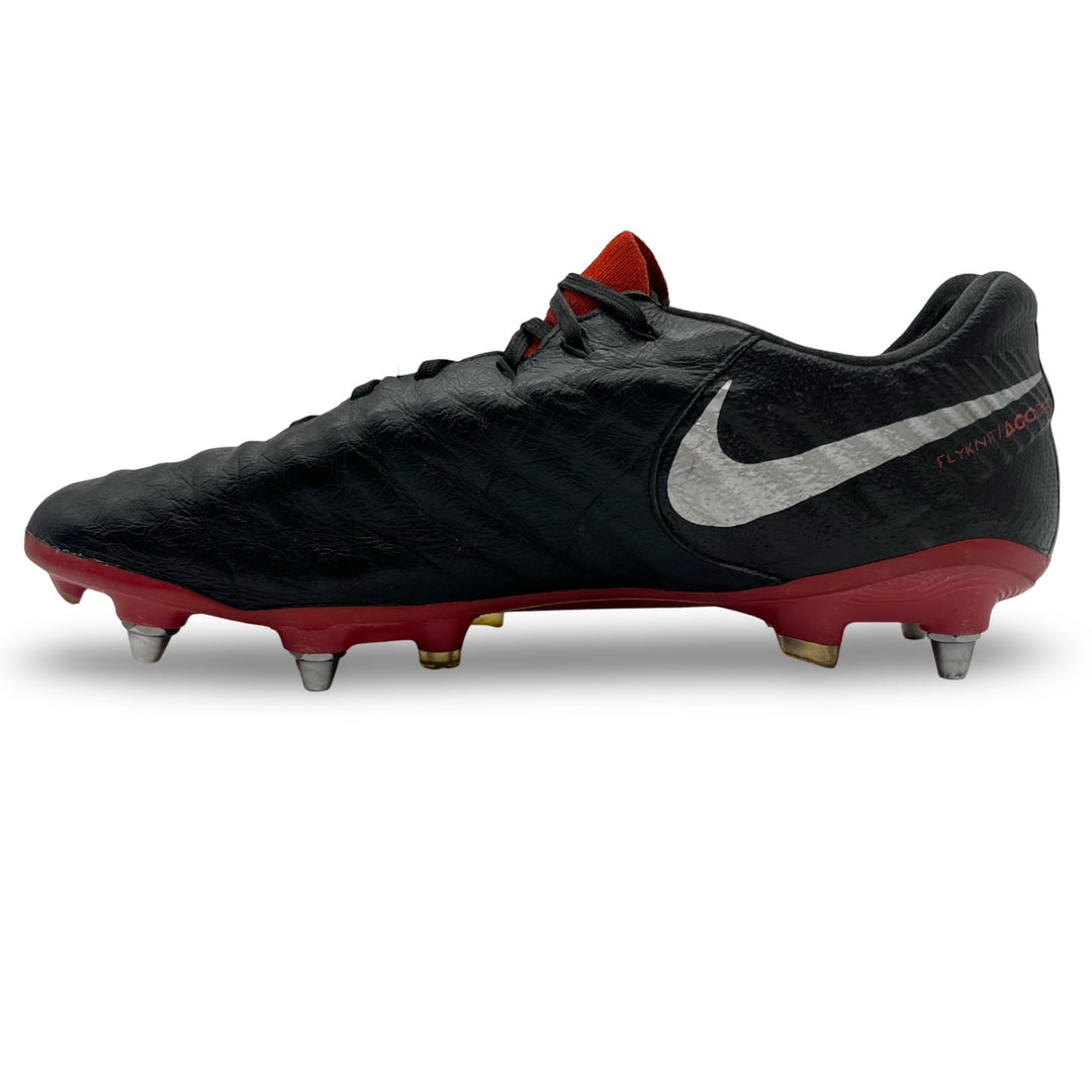 Raphaël Varane Match Worn, Photo-Matched Nike Tiempo Legend VII  - 2018/19 & 2018 UEFA Super Cup Final