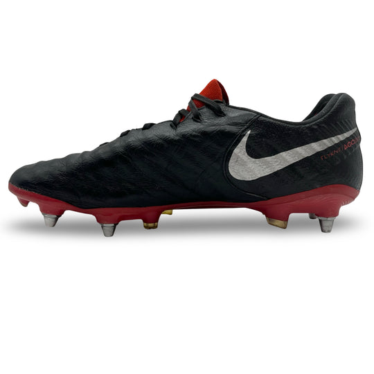 Raphaël Varane Match Worn, Photo-Matched Nike Tiempo Legend VII  - 2018/19 & 2018 UEFA Super Cup Final