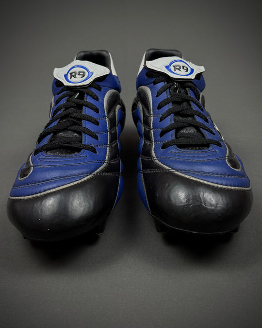 Ronaldo Nazário | Match-Worn Boots | 1998/99 | Inter Milan