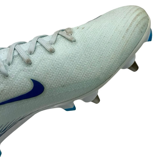 Alphonso Davies | Match-Worn Boots | 2024/25 | Bayern Munich