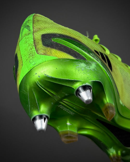 Luke Shaw | Match-Worn Boots | 2022/23 | 1 Goal | 1 Assist | 7 Clean Sheets | Manchester United & England