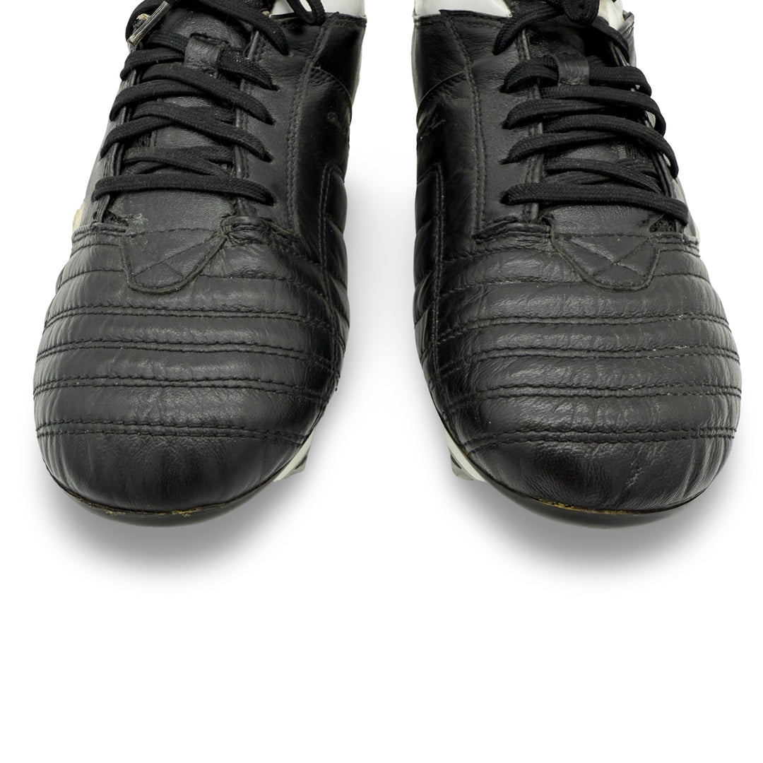 Kaká Match Worn Adidas AdiPure II - 2008/09