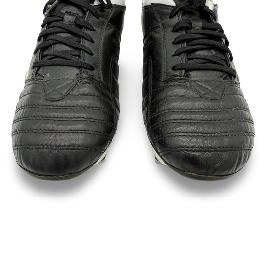 Kaká Match Worn Adidas AdiPure II - 2008/09