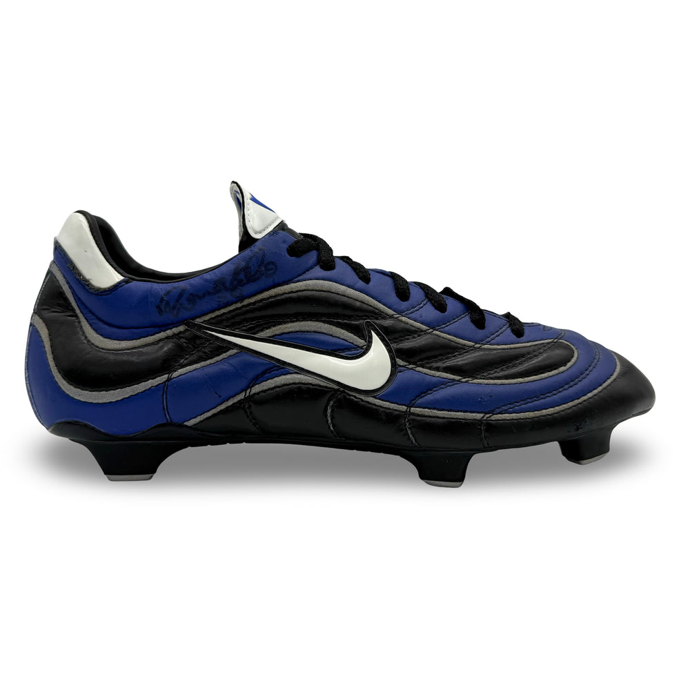 Ronaldo Nazário Match Worn, Dual Signed Nike Mercurial Vapor R9 - 1998/98