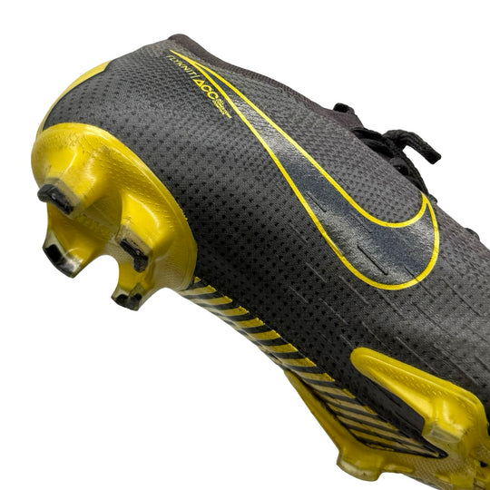 Alex Sandro | Match Worn | 2017/18 | Nike Mercurial Vapor 12 Elite