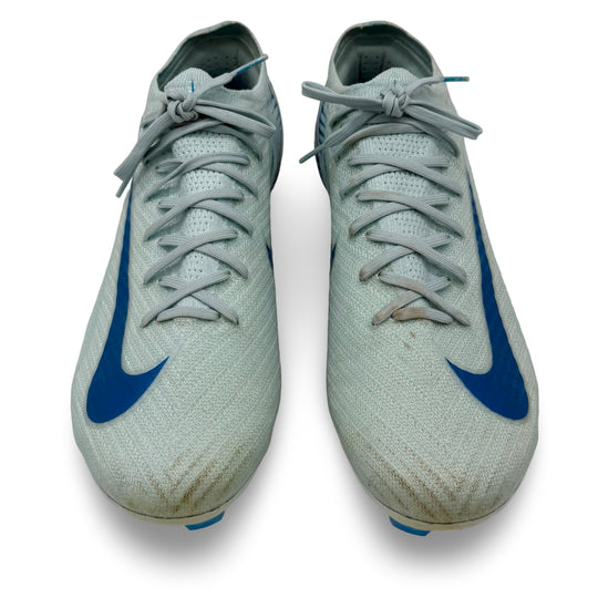 Alphonso Davies | Match-Worn Boots | 2024/25 | Bayern Munich
