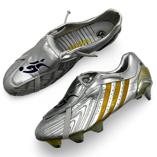 David Beckham Match Worn Adidas Predator Powerswerve Climacool - 2009/10