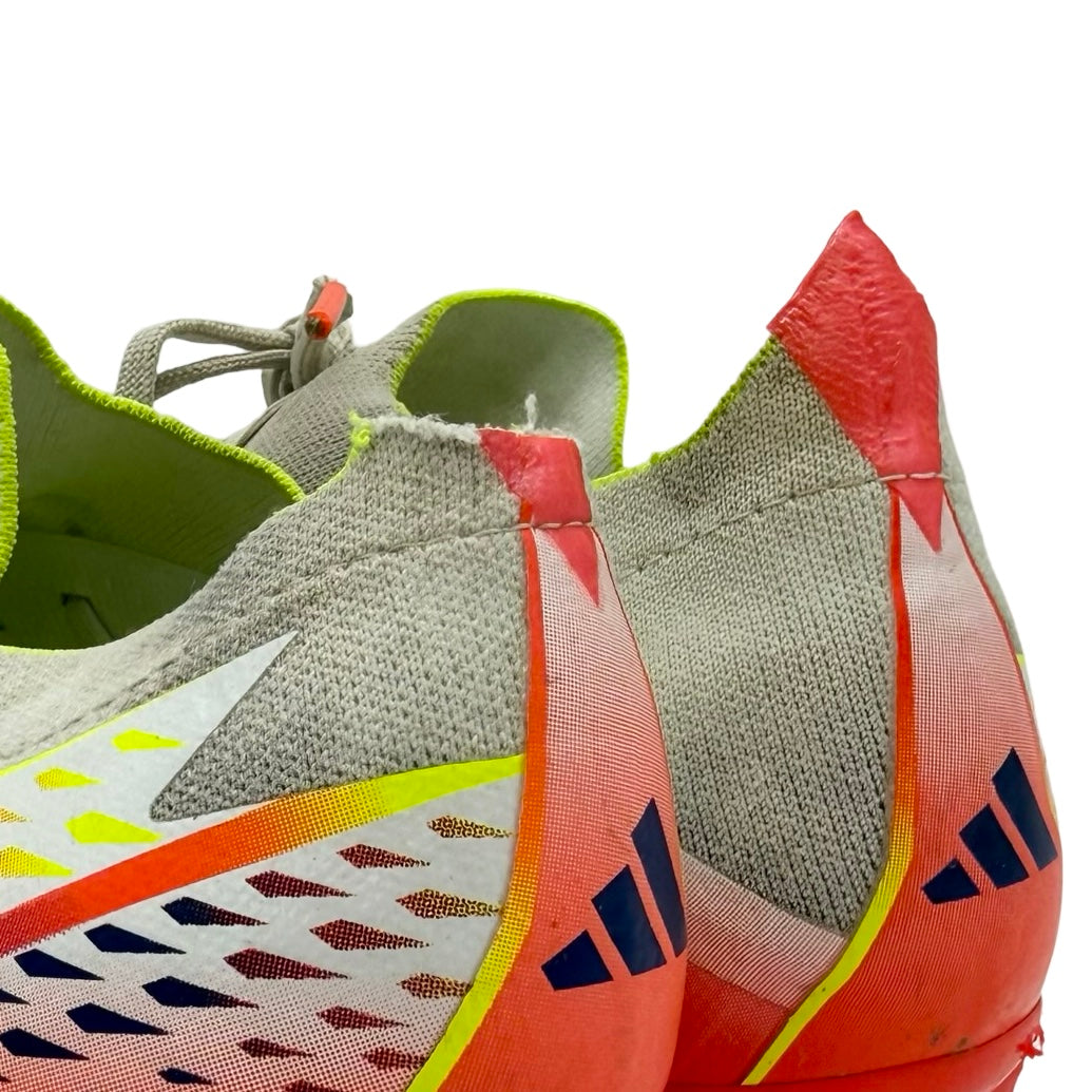 卡尔文·菲利普斯 (Kalvin Phillips) 比赛时穿过的、照片匹配的阿迪达斯 Predator Edge.1 - 2022/23 三冠王赛季和 2022 年 FIFA 世界杯