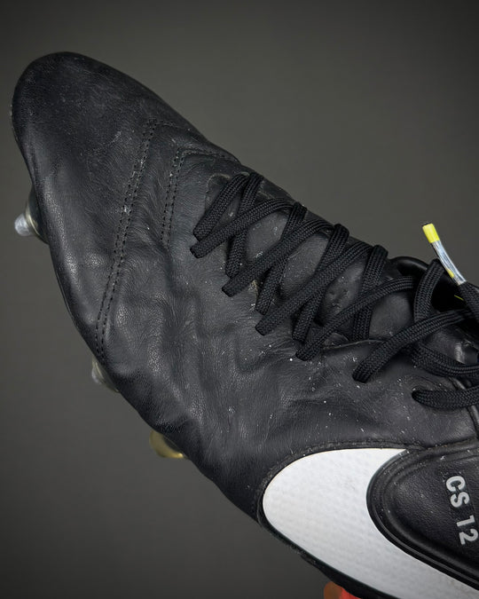 Chris Smalling | Match-Worn Boots | 2016/17 | 1 Goal | 6 Clean Sheets | Manchester United