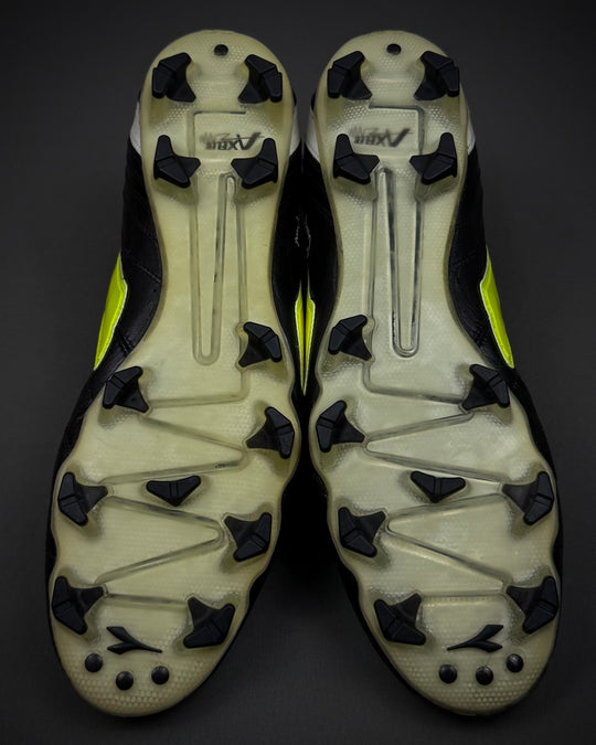Gary Neville | Match-Issued Boots | 2003/04 | Manchester United & England