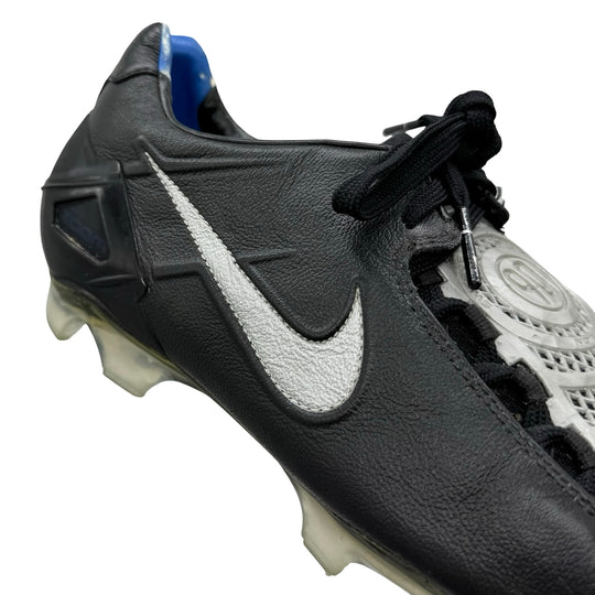 Nike T90 Laser 1 de Michael Essien, usada en partidos, fotocomparada y con 1 gol marcado - 2007/08