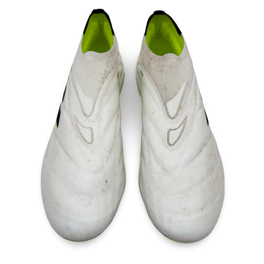 Adidas Copa Pure+ de Paulo Dybala, usada en partidos y fotocombinada - 2023/24