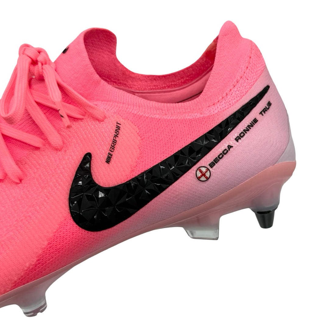 Phil Foden recibe las Nike Phantom GX II Elite de la Eurocopa 2024