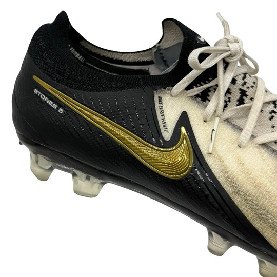 جون ستونز يرتدي حذاء Nike Phantom GX II Elite في المباراة - موسم 2023/24 من 4 مباريات متتالية