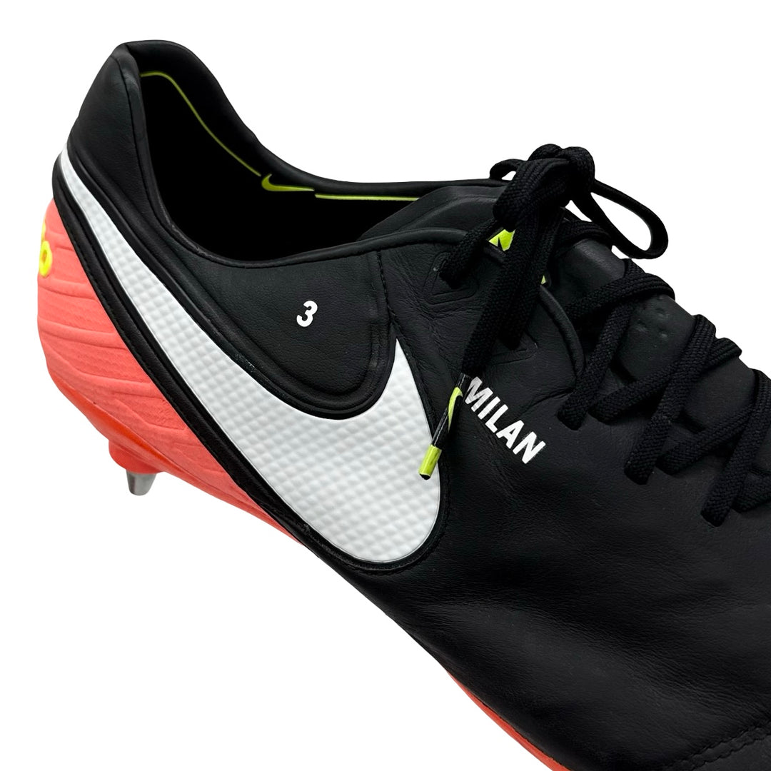 Gerard Piqué Match Worn Nike Tiempo Legend VI - 2016/17