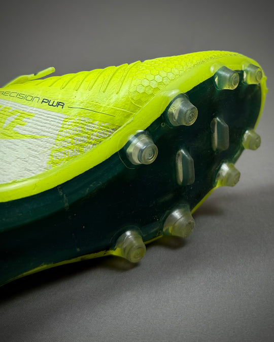 Raheem Sterling | Match-Worn Boots | 2019/20 | 8 Goals | 1 Assist | Manchester City