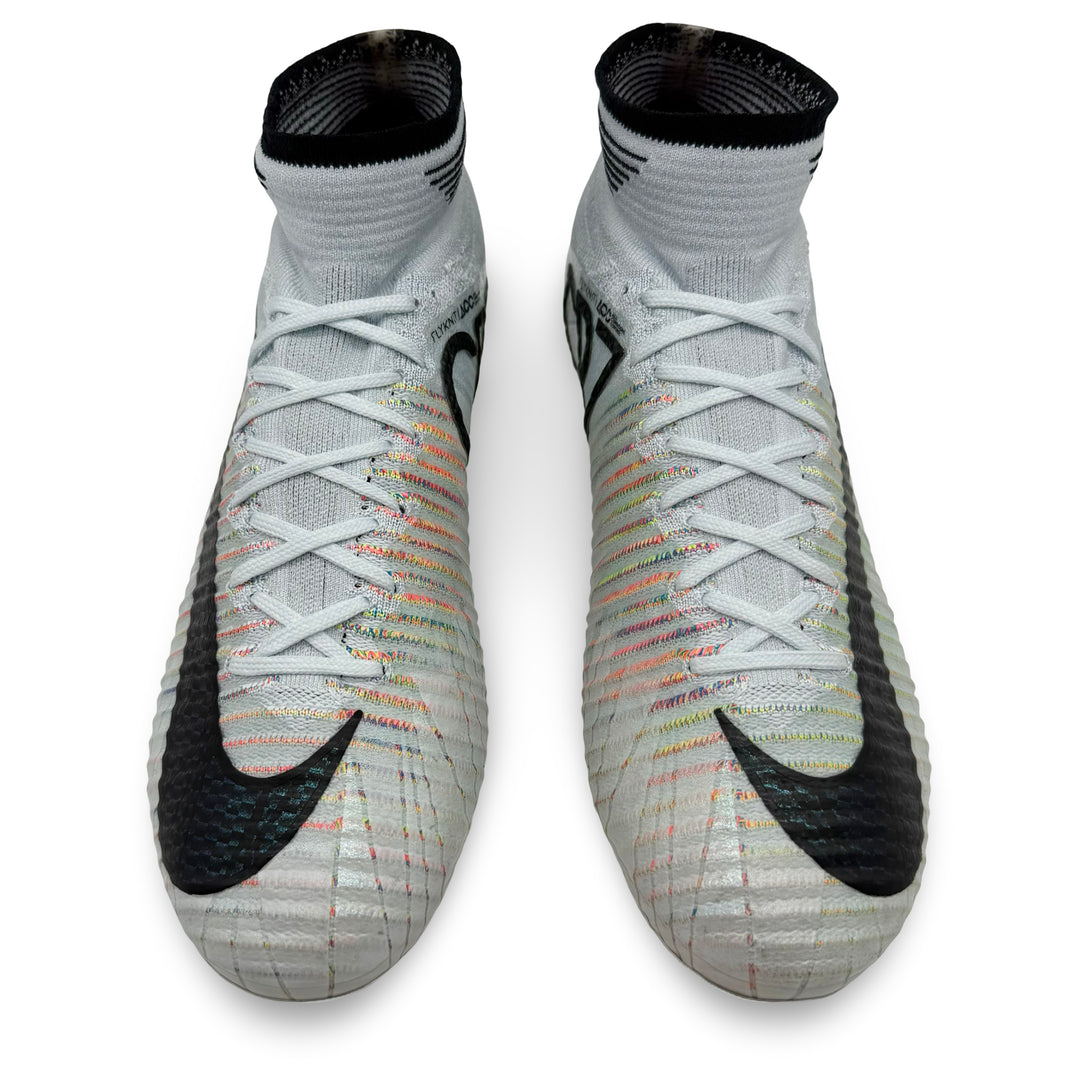 Cristiano Ronaldo Match Issued Nike Mercurial Superfly V CR7 ‘Mehor’ - 2017 The Best FIFA Men’s Player Award Edition - 2017/18