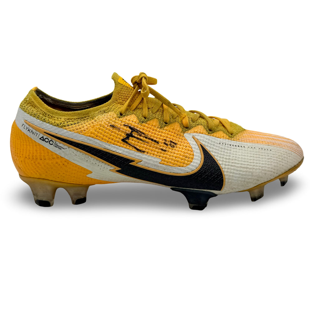 Eberechi Eze | Match-Worn | Dual Hand-Signed | 2020/21 | Nike Mercurial Vapor 13 Elite
