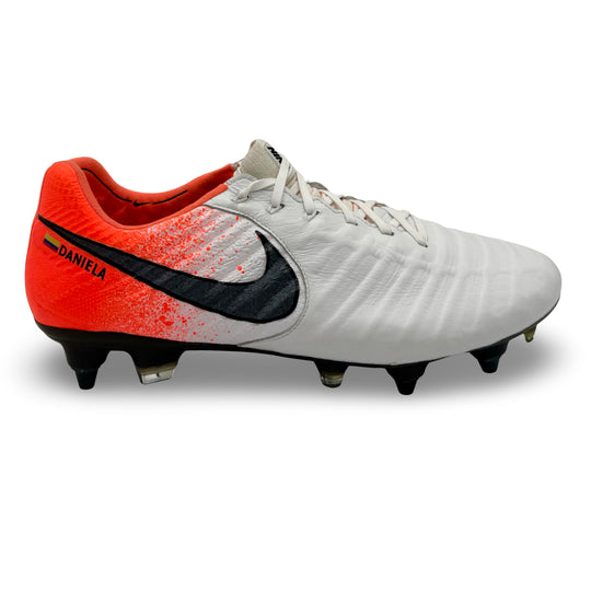 Davinson Sánchez | Match-Issued Boots | 2018/19 | Tottenham