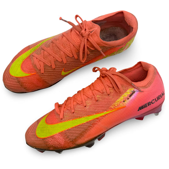 Jérémy Doku | Match-Worn Boots | Photo-Matched | 2024/25 | 2 Goals | 1 Assist | Manchester City