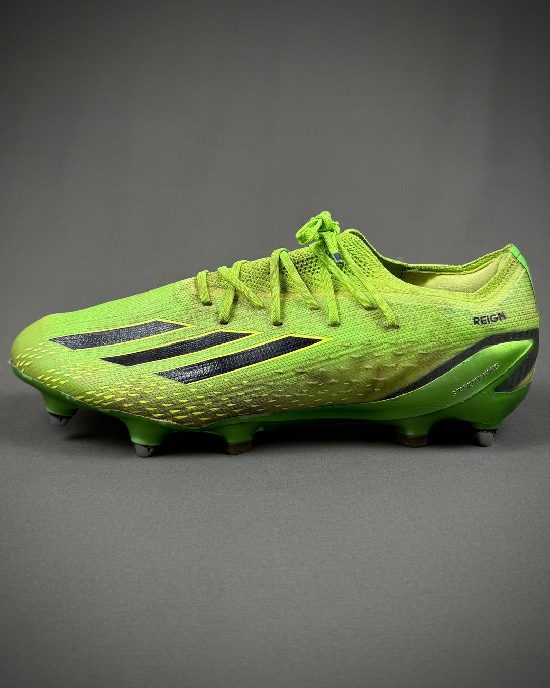 Luke Shaw | Match-Worn Boots | 2022/23 | 1 Goal | 1 Assist | 7 Clean Sheets | Manchester United & England