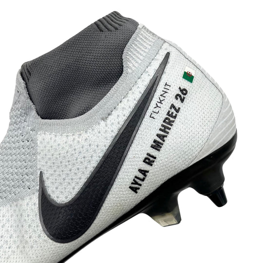 رياض محرز يرتدي حذاء Nike Phantom VSN Elite في مباراة 2018/19