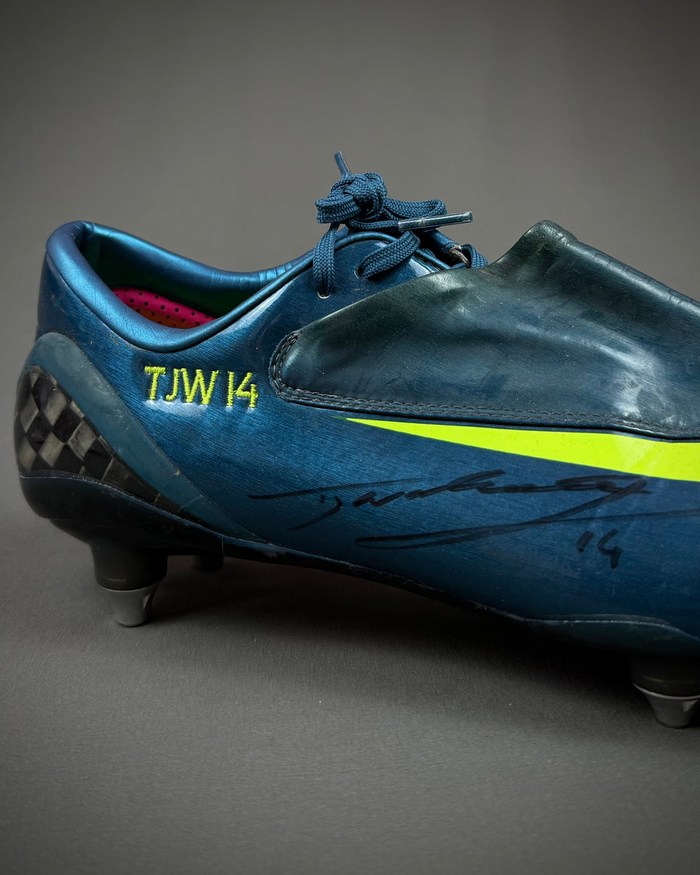 Theo Walcott | Match-Worn Boots | 2008/09 | 2 Goals | Arsenal