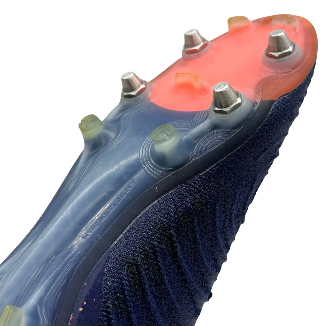 إرلينج هالاند يرتدي ملابس المباراة، 3 أهداف مسجلة، صورة مطابقة لـ Nike Mercurial Vapor 15 Elite - رقم قياسي في الدوري الإنجليزي الممتاز لموسم الثلاثية 2022/23