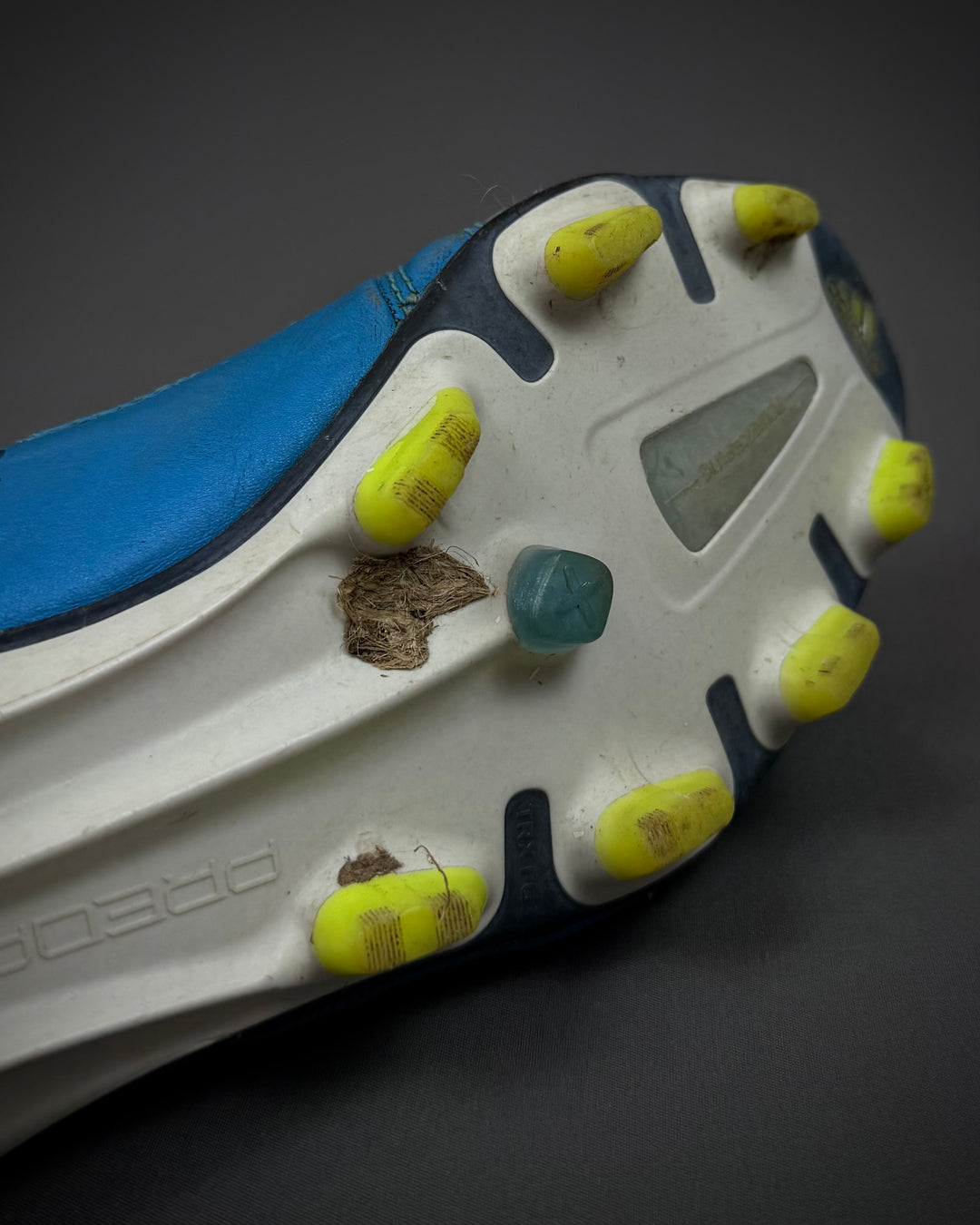 Robin van Persie | Match-Worn Boots | 2010/11 | 2011/12 | 8 Goals | 1 Assist | Arsenal & Netherlands
