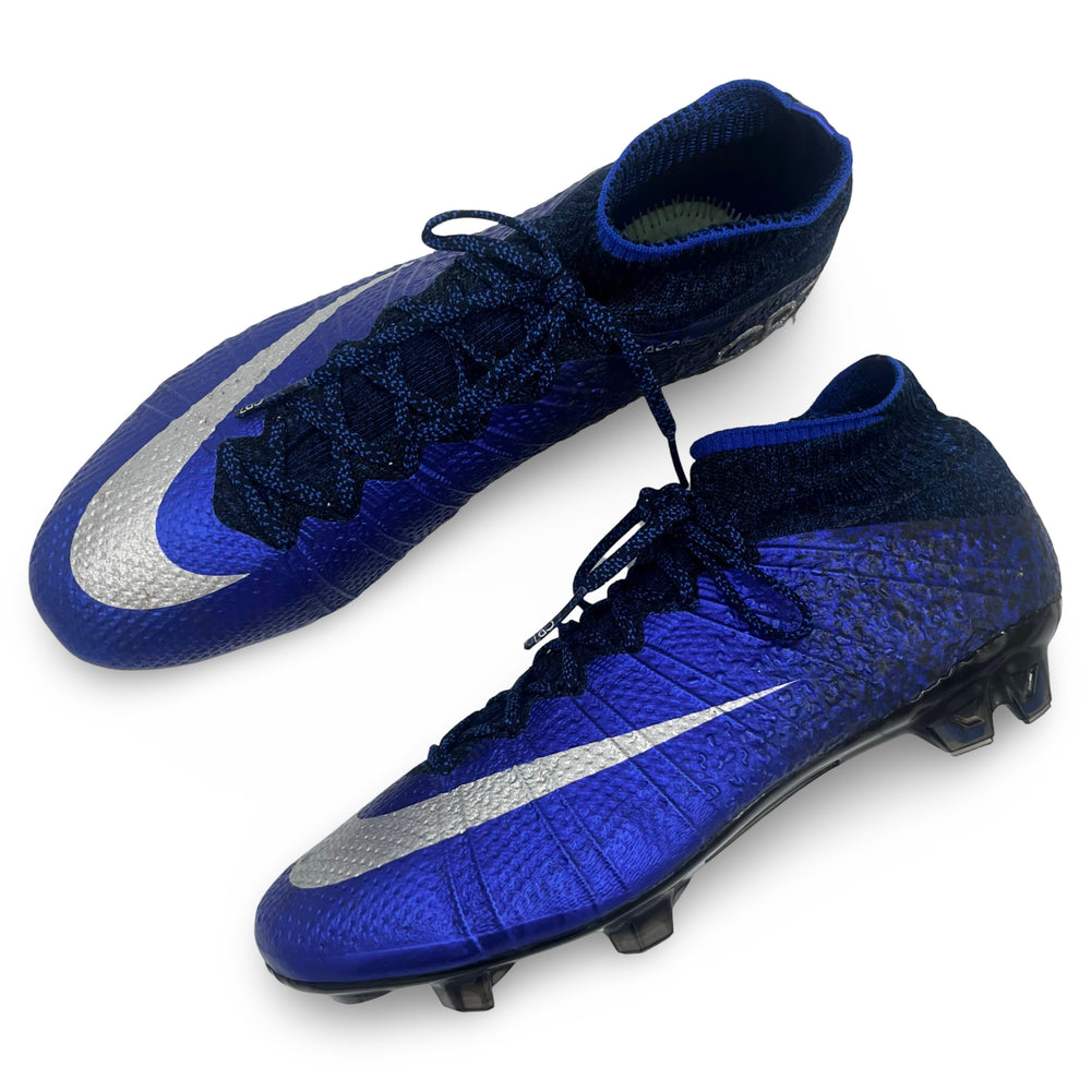 Cristiano Ronaldo match-worn boots, CR7 signature model, worn during the 2015/16 season in which Ronaldo won his forth Ballon d'Or 