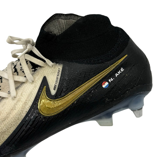 Nathan Aké 比赛穿着、照片匹配 Nike Phantom II Luna - 2023/24 年、2024 年足总杯决赛