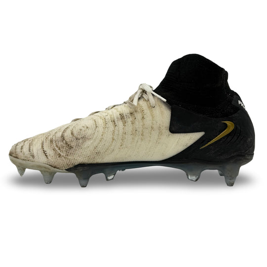 Kevin De Bruyne Match Worn, 2 Goals Scored (Inc. 100th For Man City) & 9 Assists, Photo-Matched Nike Phantom Luna II Elite - 2023/24 4-In-A-Row Season
