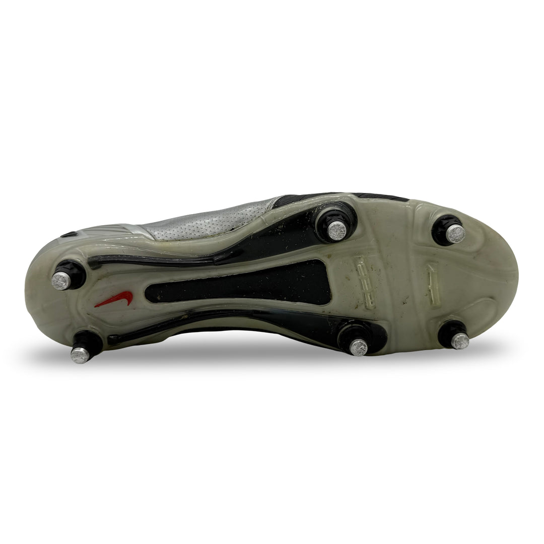 リオ・ファーディナンド選手着用 Nike T90 Laser II 2009/10