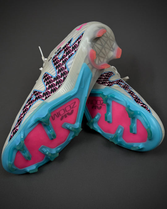 Robert Lewandowski | Match-Worn Boots | 2022/23 | 4 Goals | 1 Assist | Barcelona Debut Season