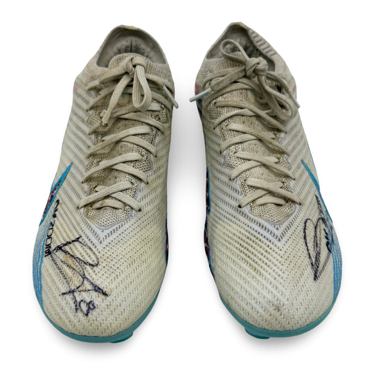 Bruno Fernandes match-worn boots, hand signed, from the 2022/23 season with Manchester United.