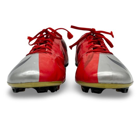 Zlatan Ibrahimović Match Worn, Photo-Matched Nike Mercurial Vapor Superfly I - 2008/09