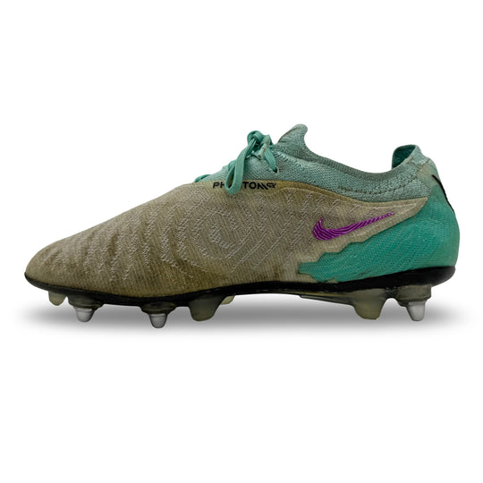 Rico Lewis, jugador de partido, 1 gol (1.º con el Manchester City) y 3 asistencias, debut con Inglaterra, Nike Phantom GX Elite con foto de partido - Temporada 2023/24 de 4 partidos consecutivos y final de la Copa Mundial de Clubes de la FIFA 2023