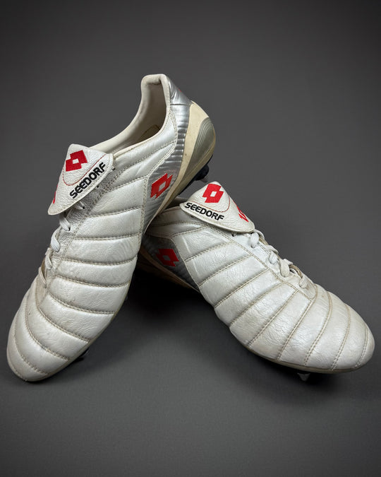 Clarence Seedorf | Match-Worn Boots | 2005/06 | 2006/07 | 2007/08 | 4 Goals | 3 Assists | AC Milan