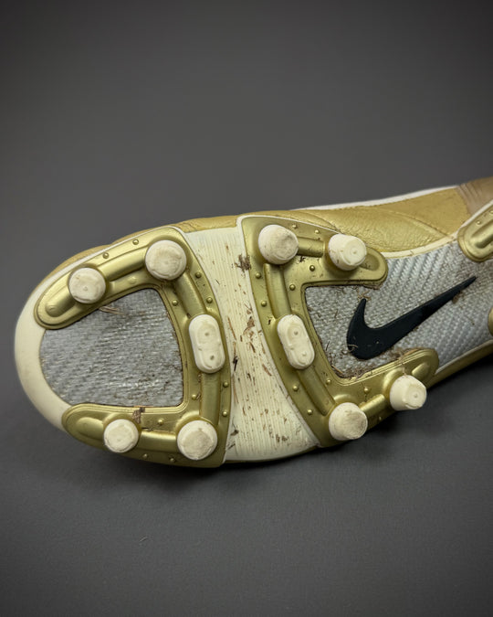 Miroslav Klose | Player-Worn Boots | 1-of-1 2006 FIFA World Cup Top Scorer Edition | Germany & Werder Bremen