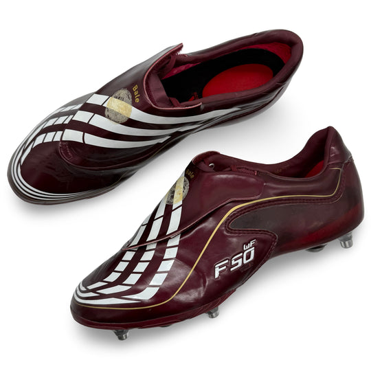 Gareth Bale Match Worn Adidas F50.9 Tunit - 2008/09