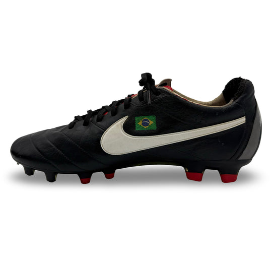 Ronaldinho | Match-Worn | Photo-Matched | 2012 | 4 Goals inc. Hat-Trick | 5 Assists | Nike Tiempo Legend IV