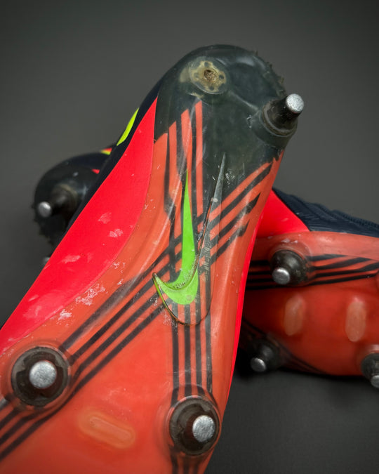 Paul Scholes | Match-Worn Boots | 2012/13 | Manchester United | Final Career Season