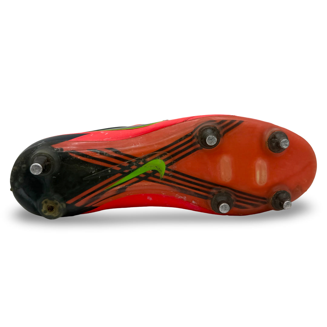 Paul Scholes | Match Worn | Photo-Matched | 2012/13 | 1 Assist | Nike T90 Laser IV