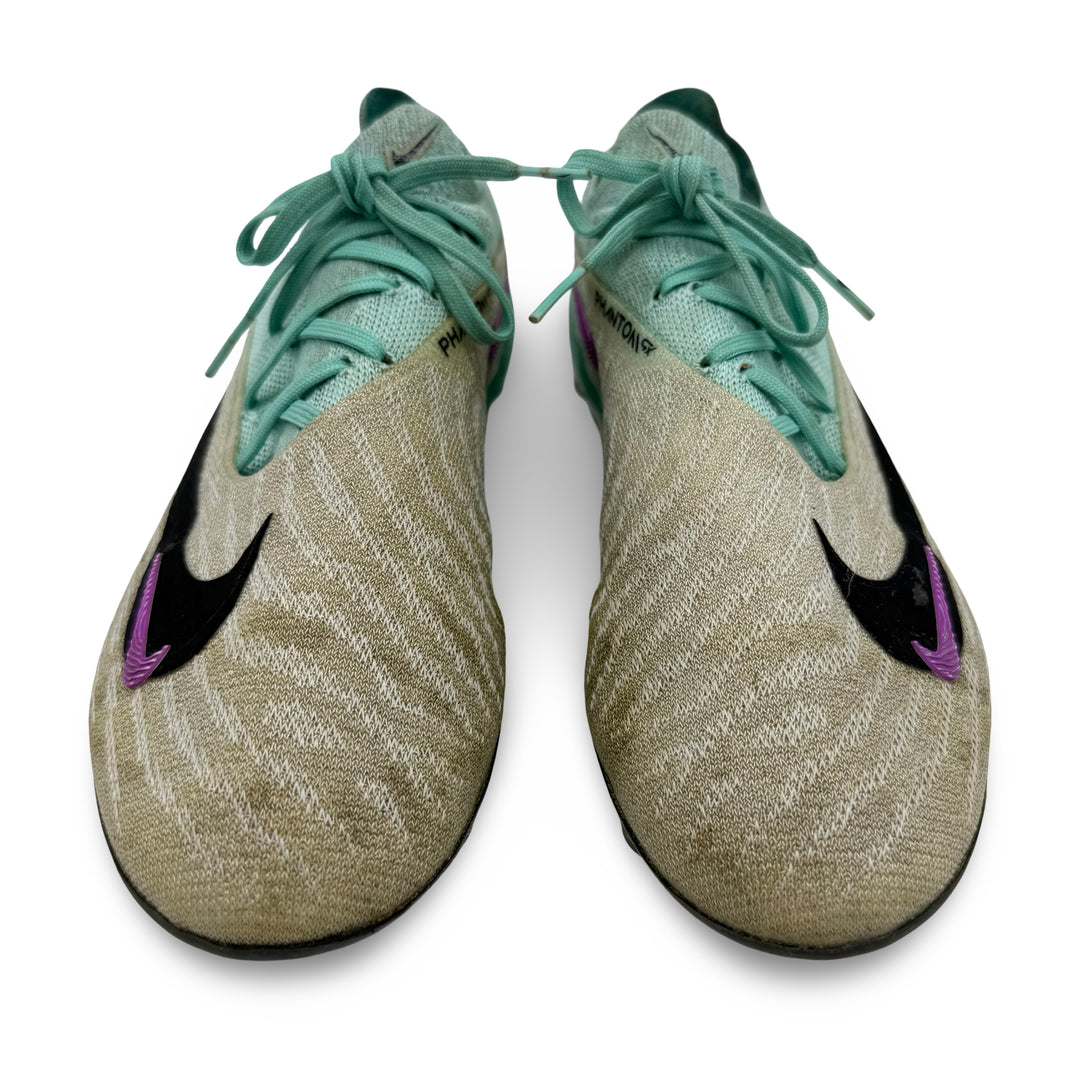 Rico Lewis, jugador de partido, 1 gol (1.º con el Manchester City) y 3 asistencias, debut con Inglaterra, Nike Phantom GX Elite con foto de partido - Temporada 2023/24 de 4 partidos consecutivos y final de la Copa Mundial de Clubes de la FIFA 2023