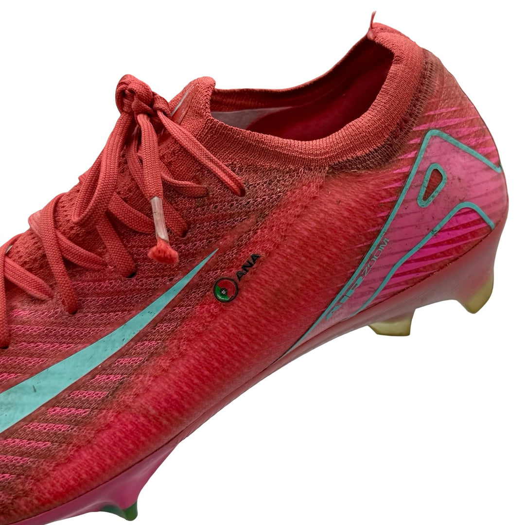 Bruno Fernandes | Match-Worn Boots | 2024/25 | 6 Goals inc. Hat-Trick | 2 Assists | Manchester United & Portugal