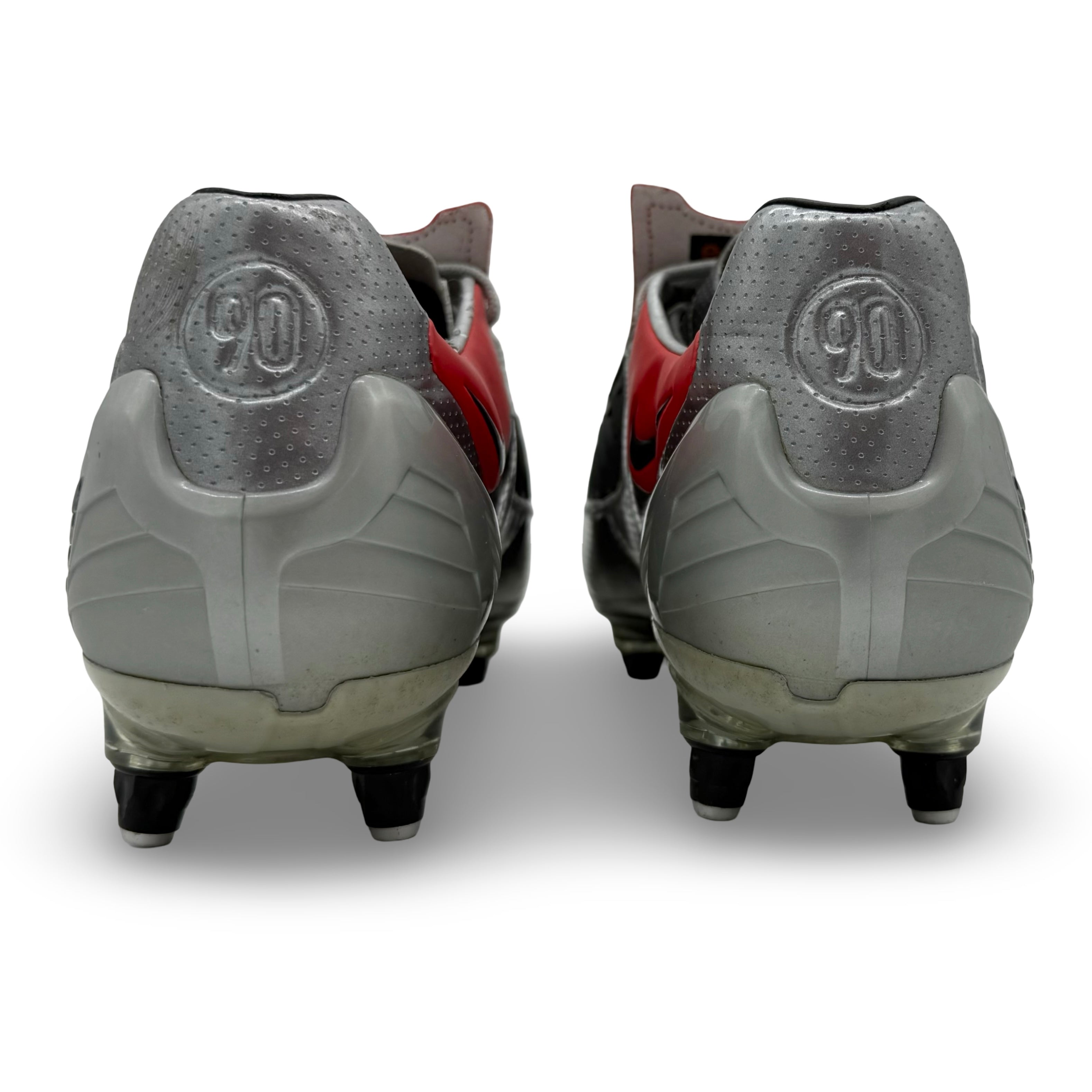 rio ferdinand's nike total 90s football boots