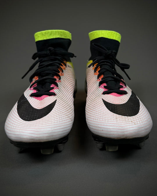 Kyle Walker | Match-Worn Boots | 2015/16 | 2 Clean Sheets | 1 Assist | Tottenham & England