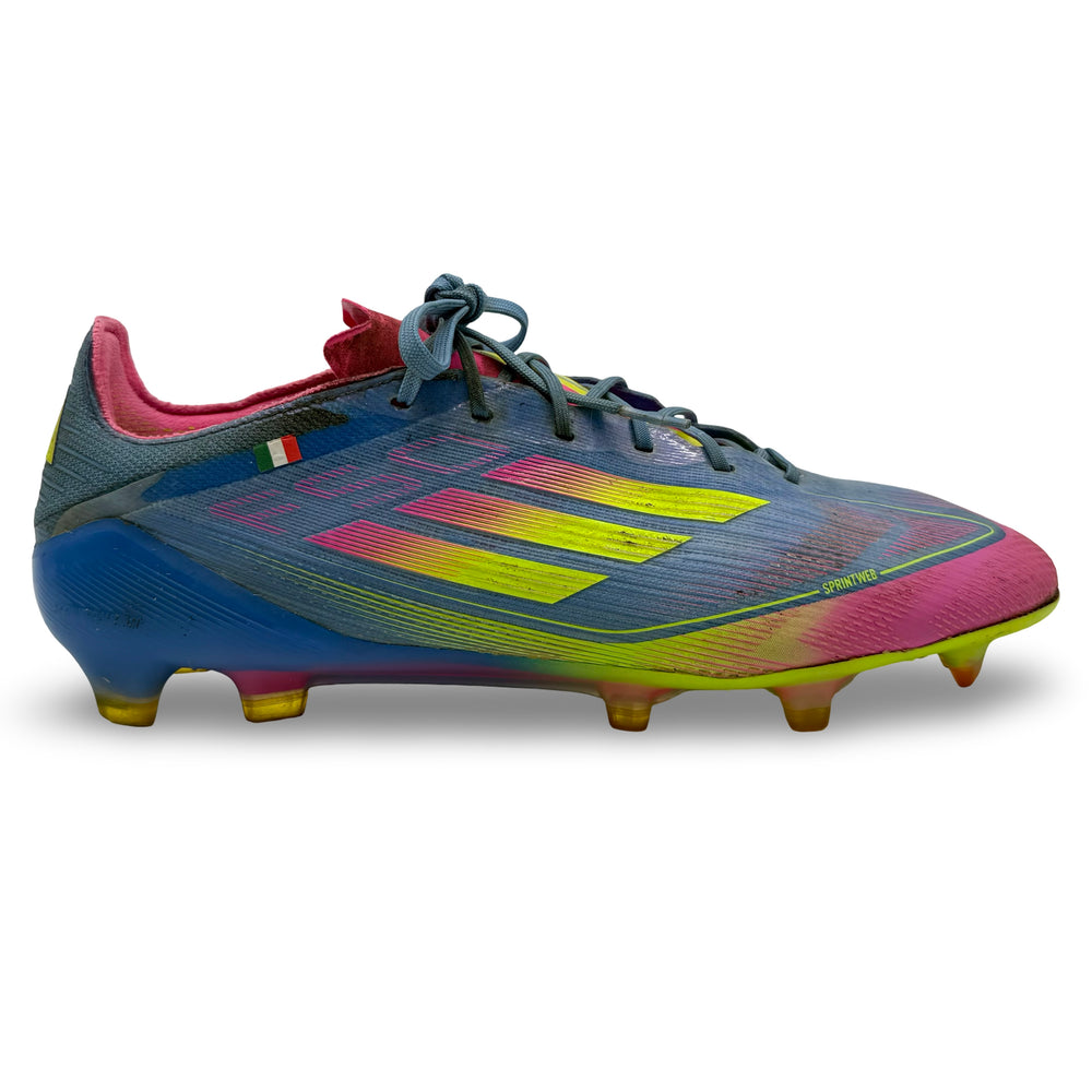 Adidas F50 Elite de Emerson Palmieri, usada en partidos y fotocombinada - 2024/25
