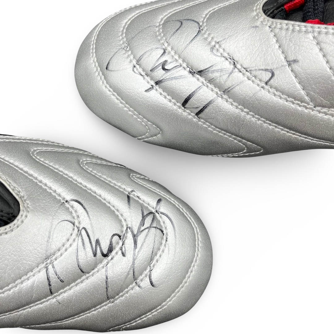 Ryan Giggs Match Worn, Dual Signed Reebok Baleni - 2000/01